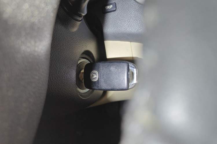 Used CHANGAN Eado 2015 1.6L Manual Luxury Model China IV Standard