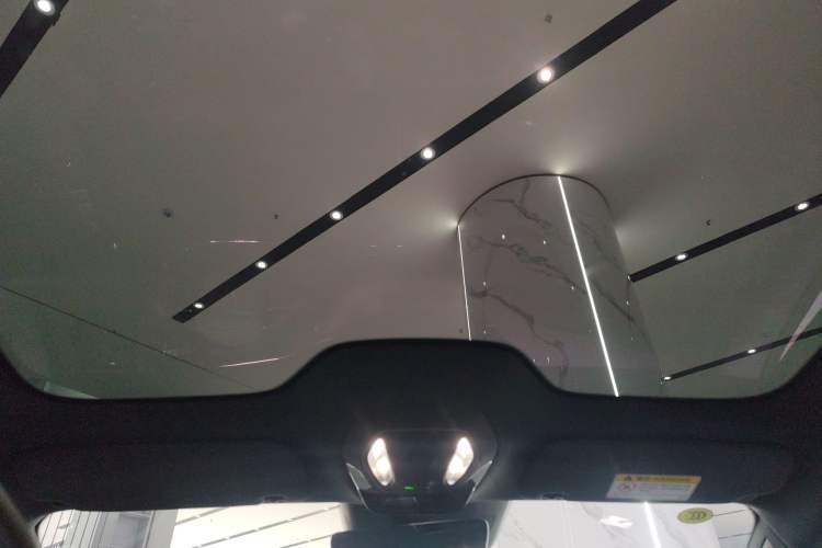 Used Hongqi EH7 2024 690 Pro
