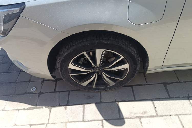 Used Rising ER6 2020 620 km Smart Edition
