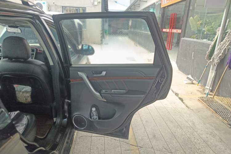 Used Haval H6 2015 Revised Version Sport Edition 1.5T Manual Transmission Two-Wheel Drive Elite Grade