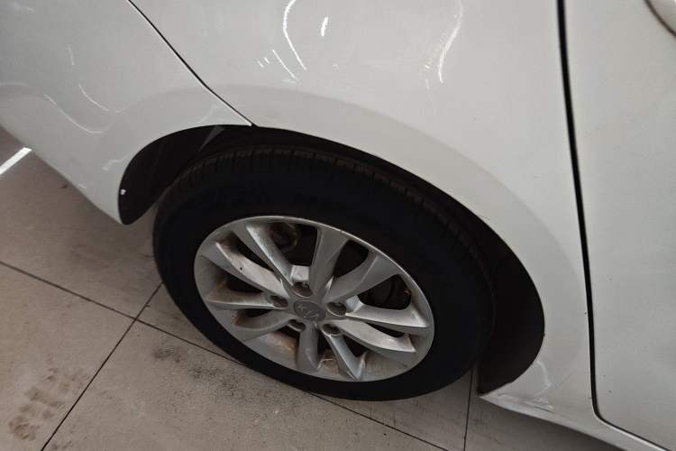 Used Kia K3 2016 1.6L Automatic with Sunroof
