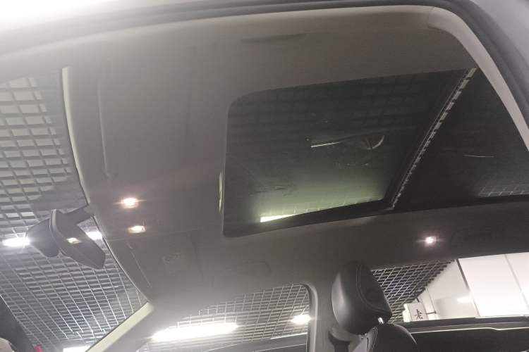 Used Volkswagen Tiguan L 2018 Revised 330TSI Automatic Two-Wheel Drive Flagship Edition