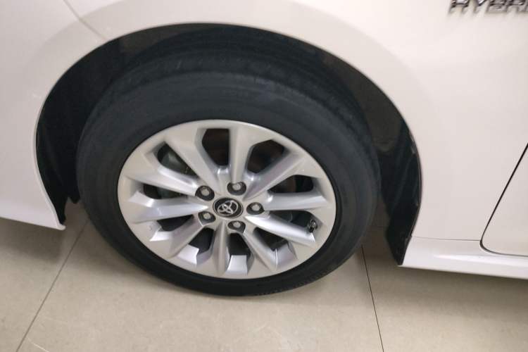 Used Toyota Corolla 2021 Dual-Motor 1.8L E-CVT Elite Edition