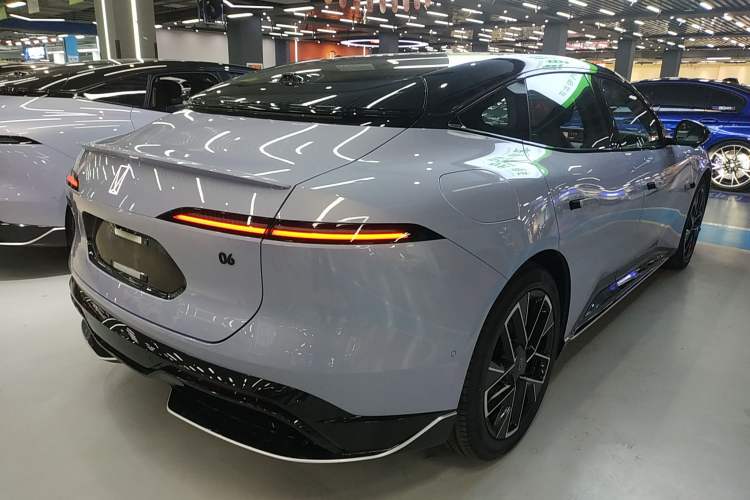 Used Avatr 06 2025 Max Extended-Range Edition
