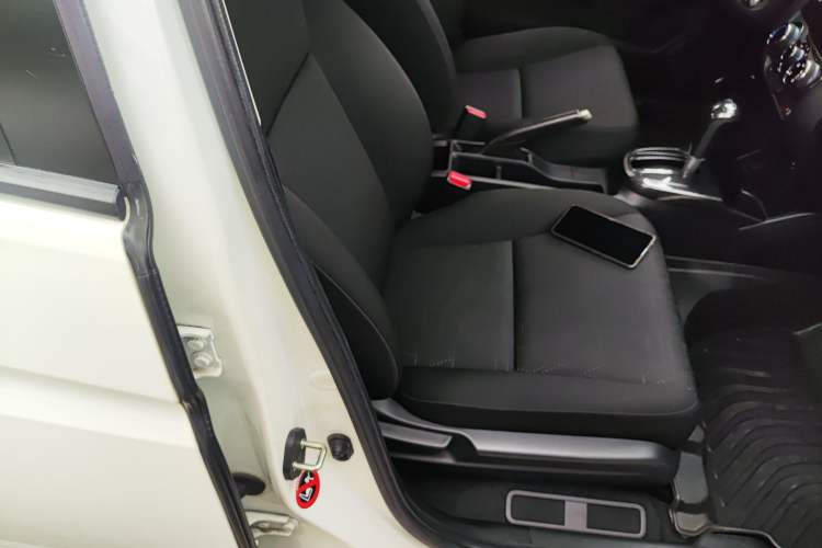 Used Honda Fit 2018 1.5L CVT Comfort Sunroof Version Right Front Seat