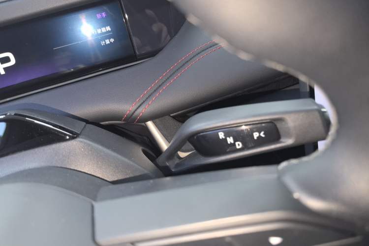 Used Xiaomi Auto SU7 2024 Four-Wheel Drive Ultra-Long Range Advanced Intelligent Driving Max Edition Gear Lever