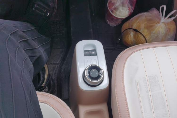 Used Geely Galaxy Panda 2023 Panda Mini 200km Endurance Bear