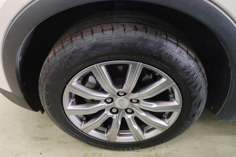 Used Cadillac XT4 2018 28T Two-Wheel-Drive Luxury Model
