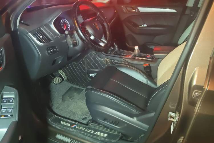 Used Roewe RX5 2016 20T Two-Wheel Drive Automatic Internet Smart Edition