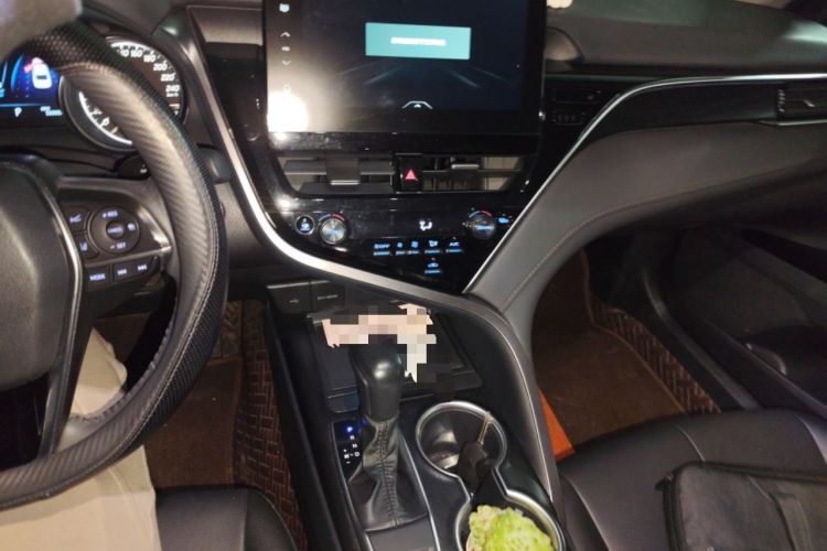 Used Toyota Camry 2021 2.0G Luxury Edition
