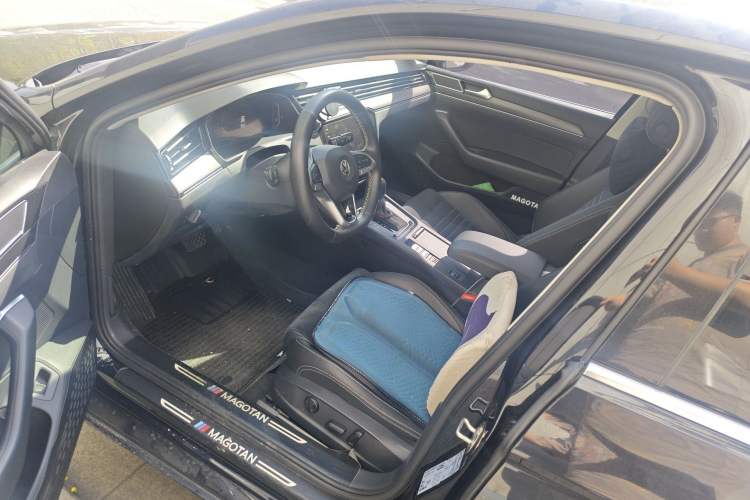 Used Volkswagen Magotan 2020 330TSI DSG Luxury Edition Left Front Seat