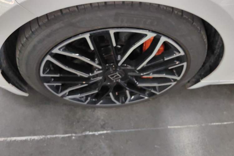 Used Zeekr 001 2025 YOU Edition 100 kWh All-Wheel Drive