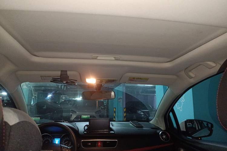 Used Haval H1 2016 Revised Version Blue Badge 1.5L AMT Luxury Edition