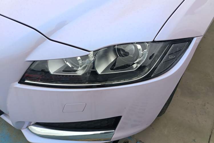 Used Jaguar XFL 2018 XFL 2.0T 200PS Luxury Edition Left Front Headlight