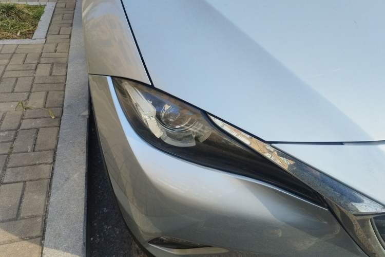 Used Mazda CX-4 2018 2.0L Automatic Two-Wheel Drive Blue Sky Dynamic Version China V Standard Right Front Headlight