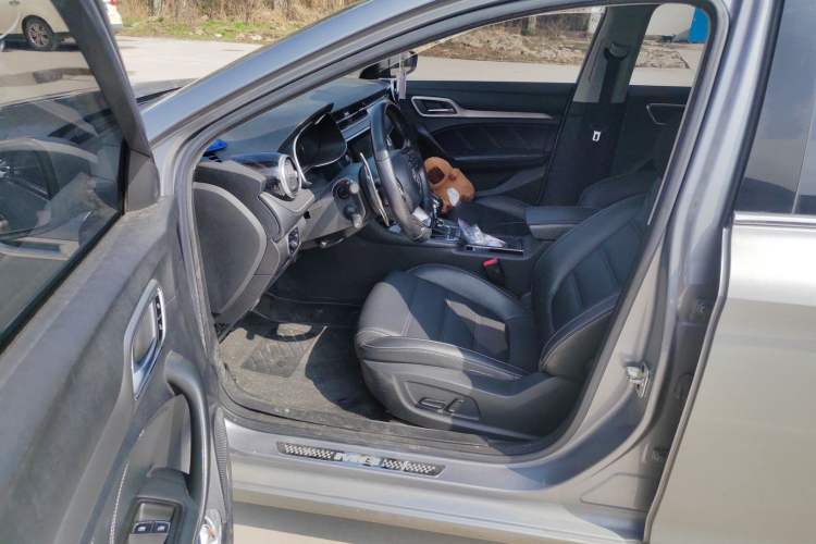 Used MG 6 2017 20T Automatic Luxury Smart Connect Version China V Standard