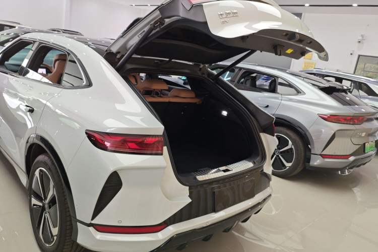 Used BYD Song L EV 2025 662 km Ultra-Range Version