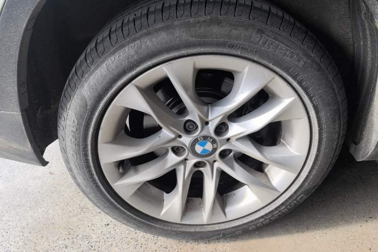 Used BMW X1 2015 sDrive18i Fashion Upgrade Edition Right Rear Wheel Hub