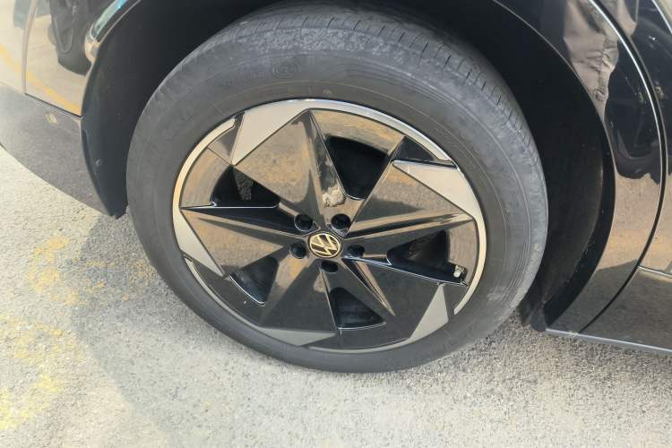 Used Volkswagen ID.UNYX 2024 Pro Long-Range Version Exterior 5