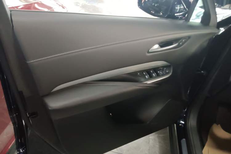 Used Cadillac XT4 2021 28T Two-Wheel Drive Leading Version