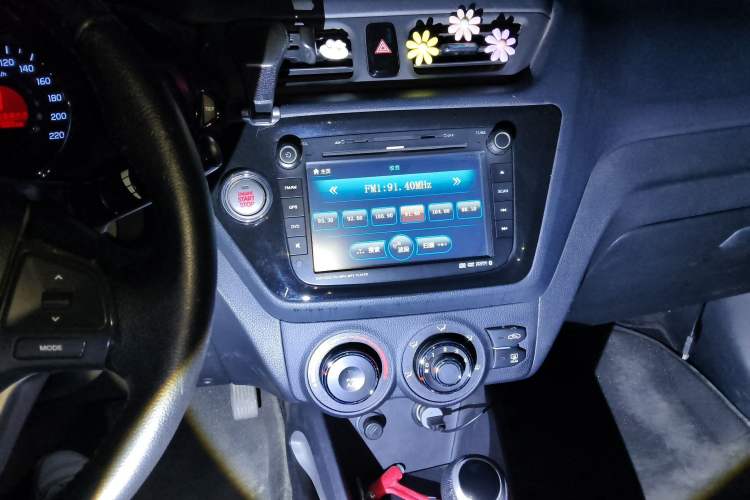 Used Kia K2 2012 Sedan 1.6L Automatic Transmission Premium Commemorative Edition Audio And AC Panel