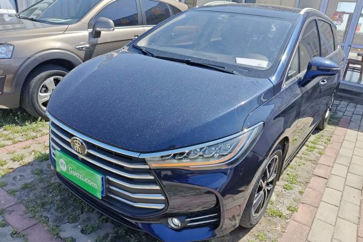Used BYD Song MAX 2018 1.5T Automatic Smart Connect Elite Model with 6 Seats