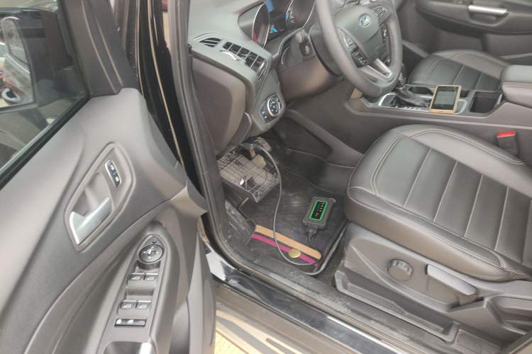 Used Ford Kuga 2019 EcoBoost 180 Two-Wheel-Drive Platinum Edition China VI Standard
