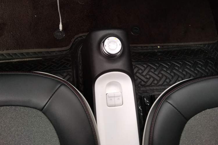 Used Wuling Hongguang MINIEV 2022 GAMEBOY 300km Enthusiast Model with Lithium Iron Phosphate