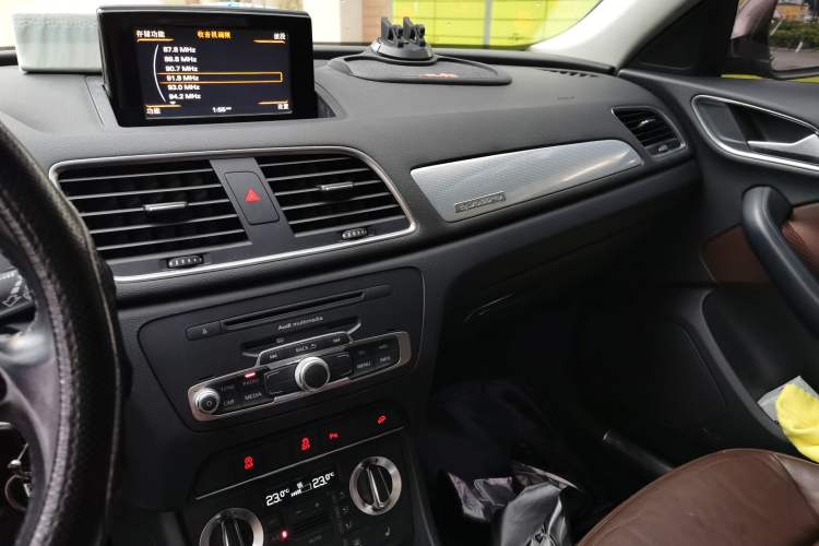 Used Audi Q3 2015 35 TFSI quattro Technology Edition
