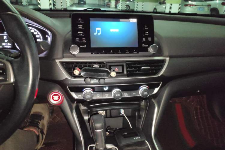 Used Honda Inspire 2019 260TURBO Elegant Edition China VI Emission Standard Audio And AC Panel