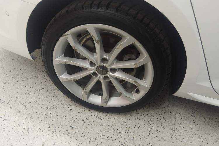 Used Audi A4L 2019 40 TFSI Fashion Version China V Right Rear Wheel Hub