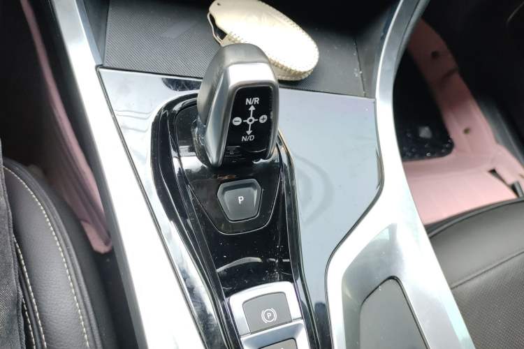 Used Lynk & Co 01 2017 2.0T Two-Wheel Drive Pro Edition
