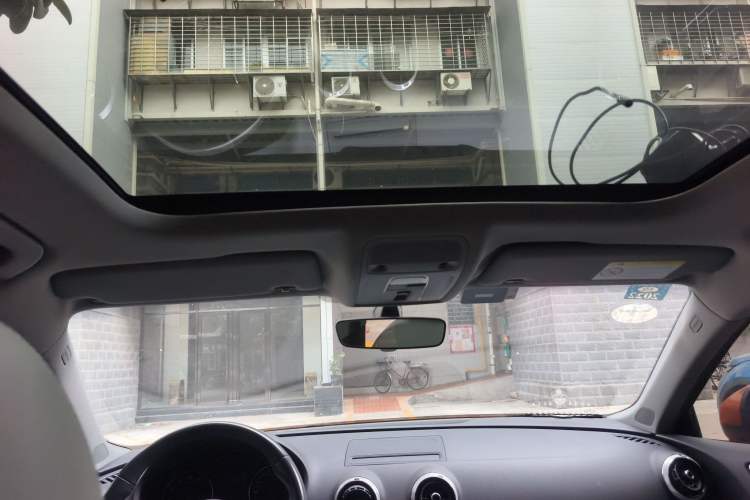 Used Audi A3 2017 Sportback 35 TFSI Fashion Model
