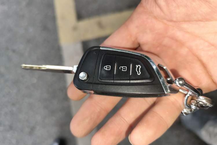 Used Honda CR-V 2021 240TURBO CVT 2WD Comfort Version Vehicle Key