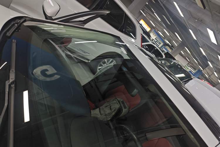 Used Jaguar XE 2015 2.0T 240 PS R-Sport
