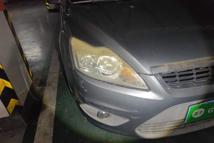 Used Ford Focus 2011 Sedan 1.8L Automatic Fashion Edition
