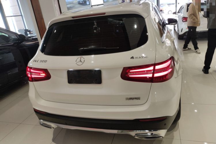Used Mercedes-Benz GLC 2016 GLC 300 4MATIC Dynamic Model Rear