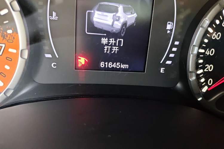 Used Jeep Renegade 2018 Connected Large Screen Version 180T Automatic High-Energy Edition
