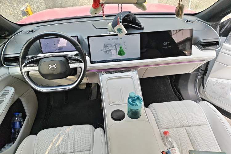 Used XPeng G9 2024 570 Max Center Console