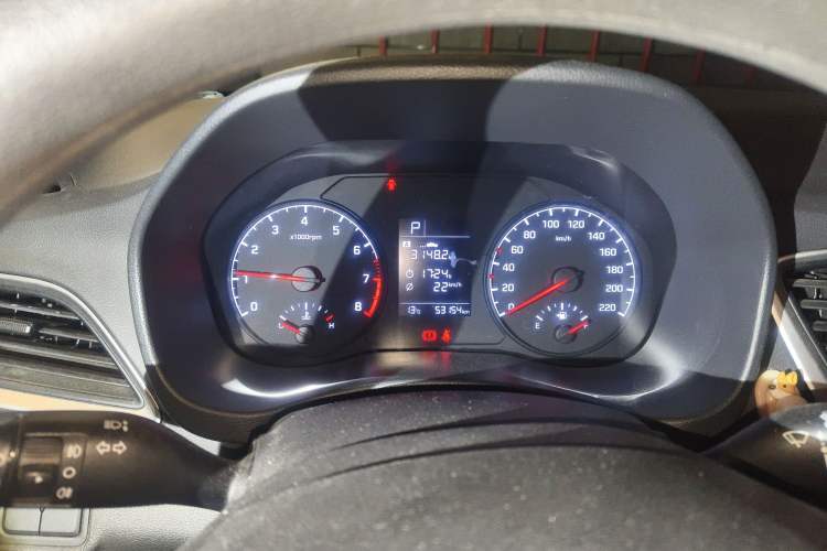 Used Hyundai Verna RV 2017 1.4L Automatic Cool Edition GLS China V Emission Standard
