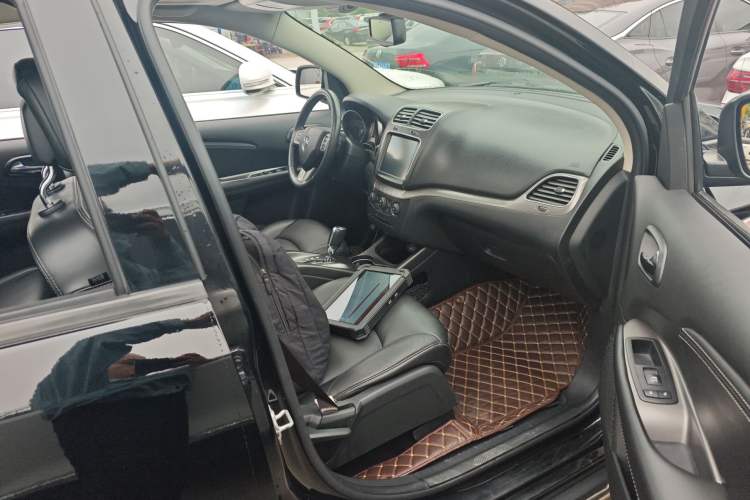 Used Dodge Journey 2016 2.4L Two-Wheel-Drive Touring Edition
