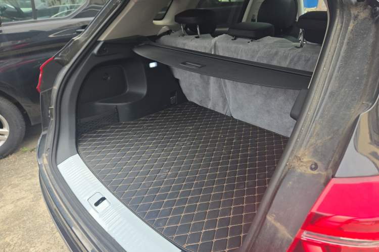 Used Hongqi HS5 2022 Revised Version 2.0T Smart Connect Flagship Edition