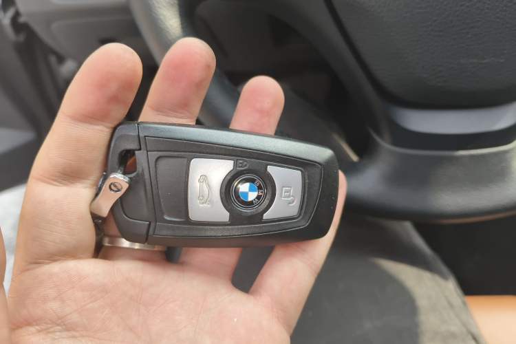 Used BMW 3 Series 2014 320Li Fashion Model
