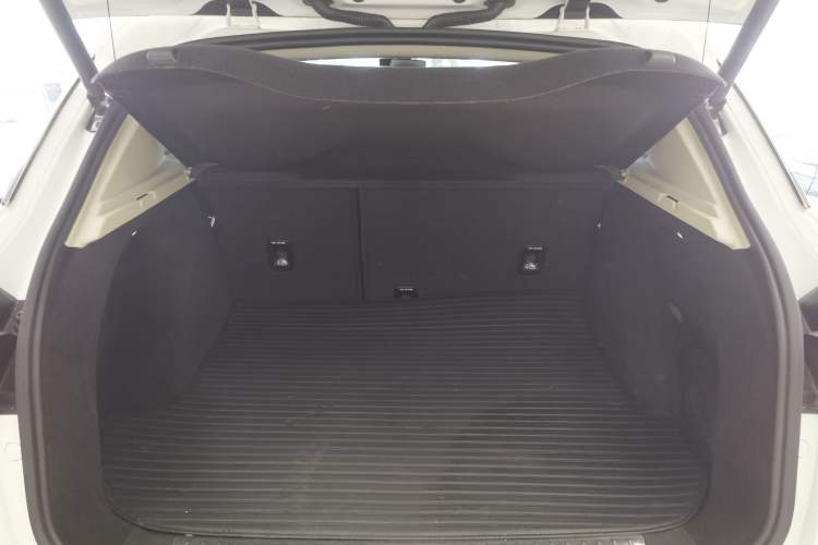 Used Lynk & Co 01 2017 2.0T Two-Wheel Drive Pro Edition
