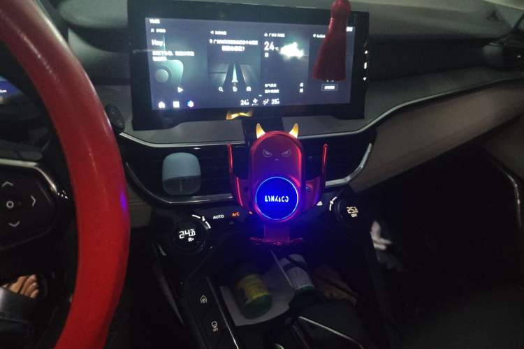 Used Lynk & Co 06 EM-P 2022 PHEV 84 km Range Pro Version
