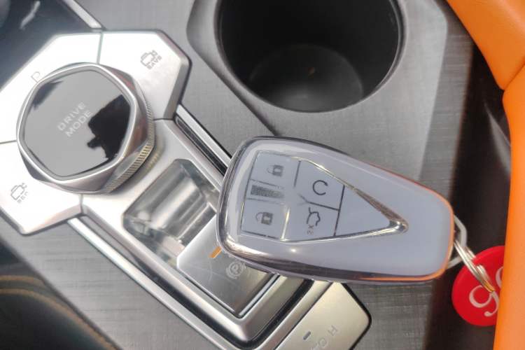 Used Changan UNI-V iDD 2023 ZhiDian iDD 1.5T 113km ZhiKu Model