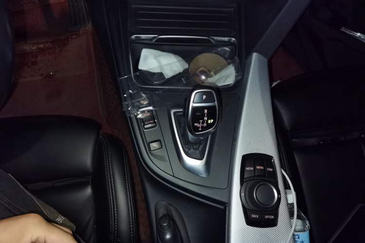 Used BMW 3 Series 2018 320i M Sport Package
