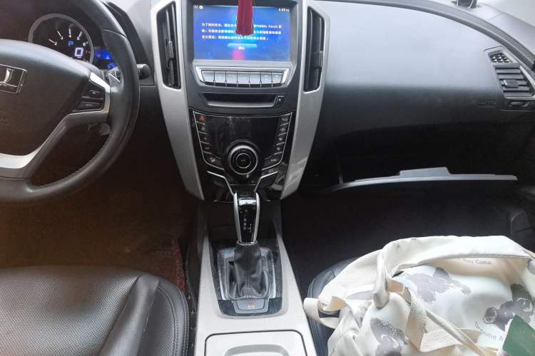 Used Luxgen U6 SUV 2017 1.8T Enhanced Charm Edition
