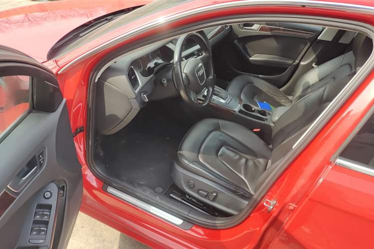 Used Audi A4L 2011 2.0 TFSI Comfort Model