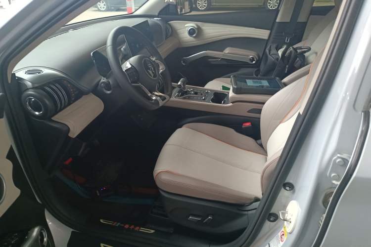 Used BYD Yuan PLUS 2024 Honor Edition 430KM Leading Model
